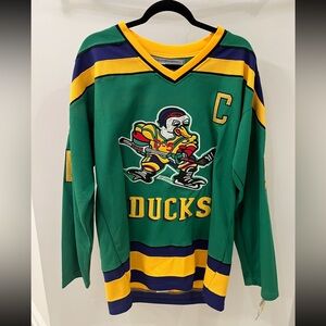 NWT Charlie Conway Mighty Ducks Jersey - Size Large